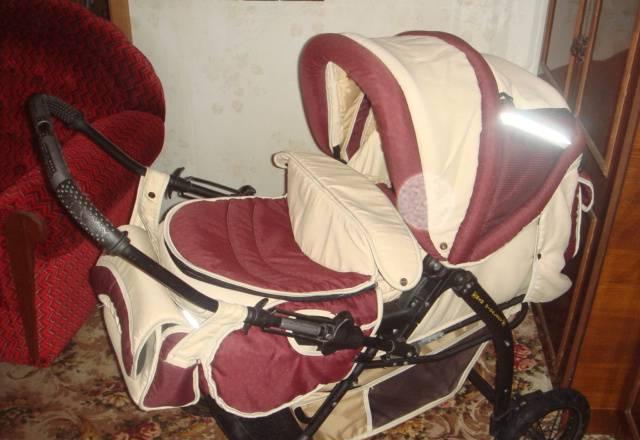 КоляскаВ Отличн состоянииоч. дешево2000 Гатчина