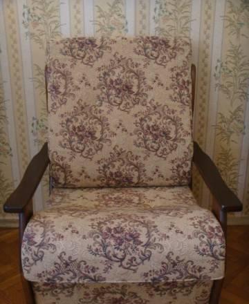 Диван-кровать+2 кресла Москва