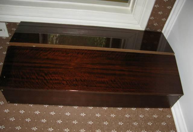 Полка под телефон и шкаф Москва