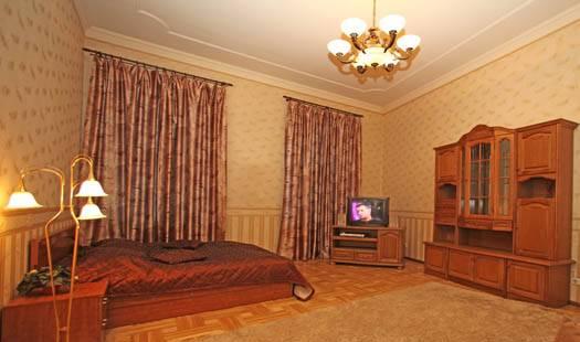 Сдаю  малогабаритку м.Курская 11000руб Москва