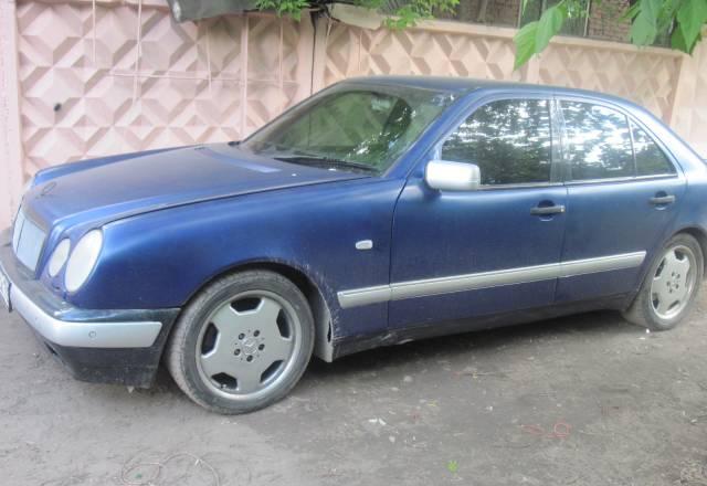 Mercedes, 1996 Москва