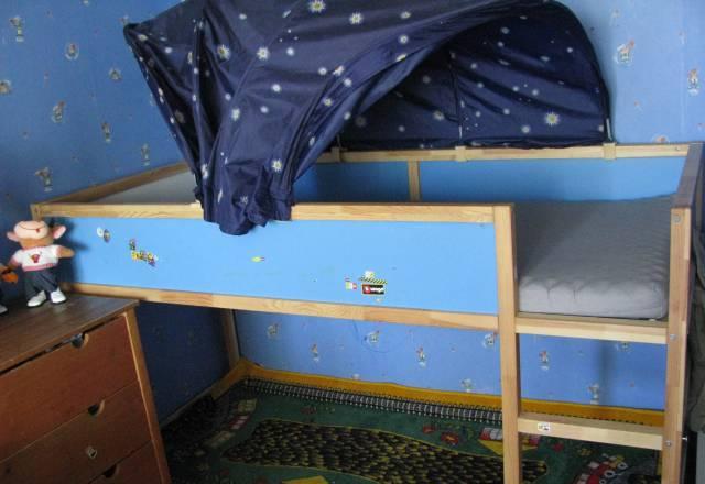 Кровать-чердак детская (икеа) Москва