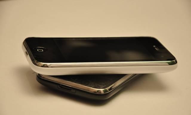 Iphone 3G 32gb и 3GS из Москвы Санкт-Петербург