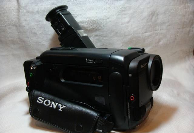 Видеокамера Sony  CCD-TR670E pal Москва