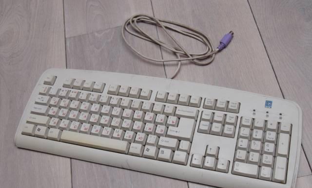 Клавиатура A4Tech KB-720 белая Москва