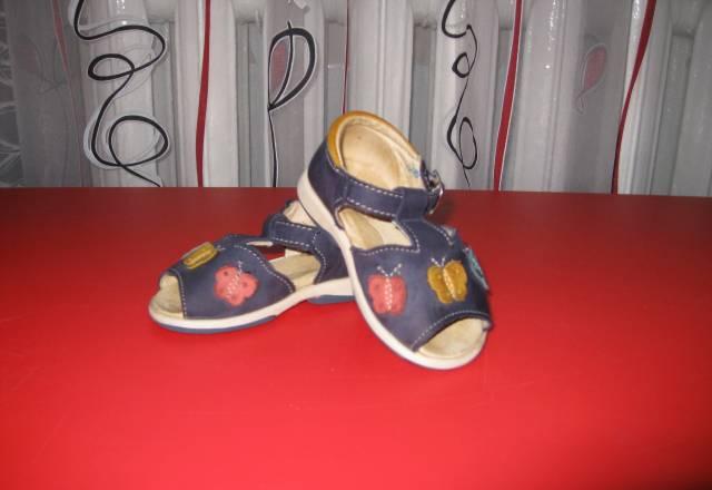 Босоножки р.21 Москва