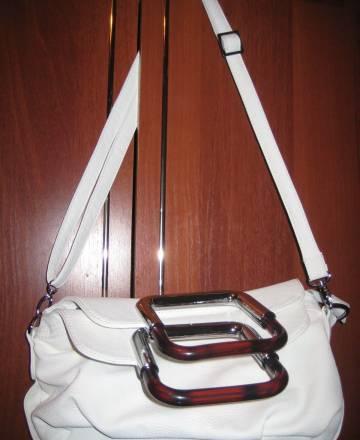 Беленькая сумочка Москва