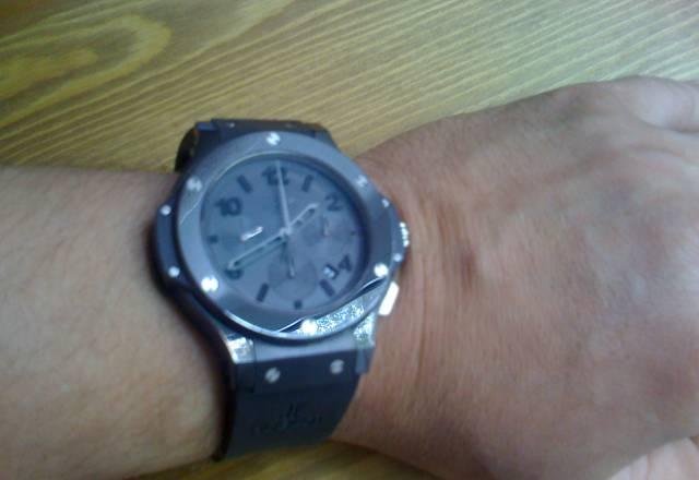 Часы от Hublot  "Evolution Ice Bang" Москва