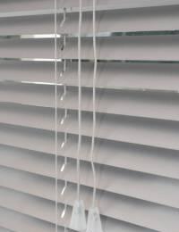 Замер и установка карнизов, жалюзи всех видов Москва