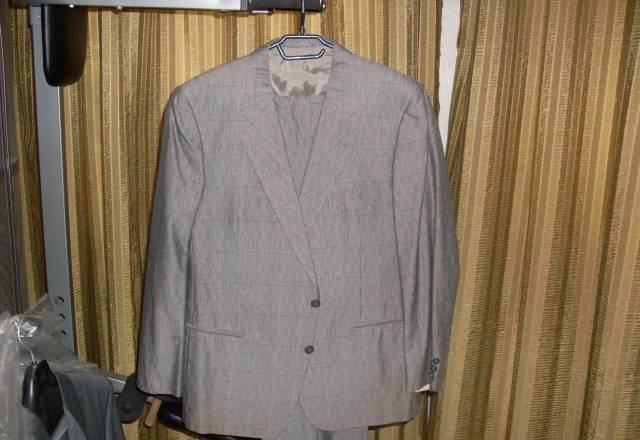 Мужские костюмы Москва