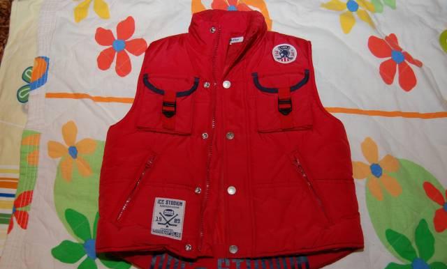 Безрукавка Москва