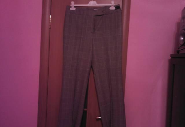 52 размер, в мелкую клетку, тонкая шерсть Москва