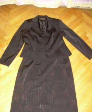 Прекрасный костюм для деловых женщин Москва