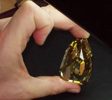 IncomparableDiamond 407,48кар. IF виски сертиф GIA Москва