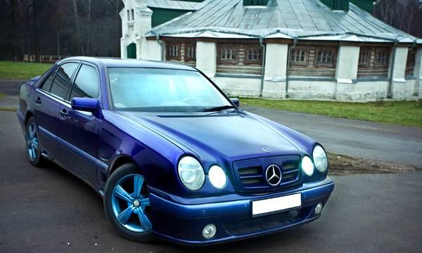 Mercedes E-klasse, 1998 Москва