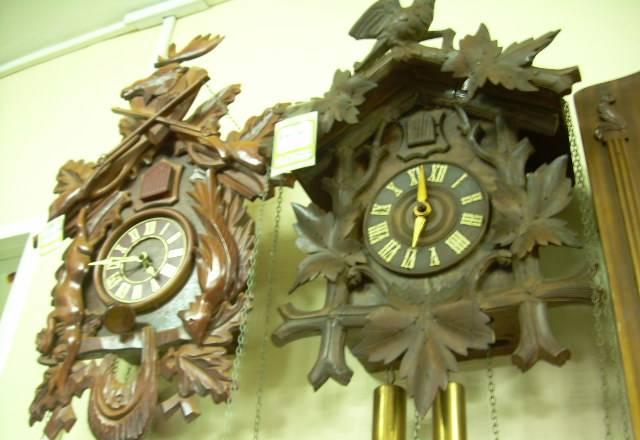 Часы с кукушкой СССР и старинные настенные часы Москва