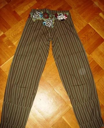 Летние легкие брюки от MaxCo,разм.36 Москва