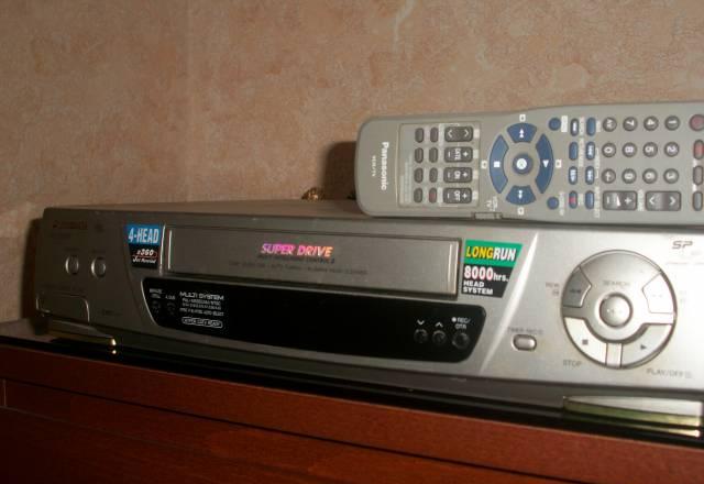 4-Head видеомагнитофон"Panasonic FJ530" Санкт-Петербург