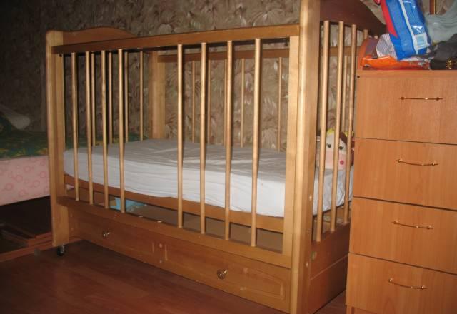 Кроватка с матрасом Москва