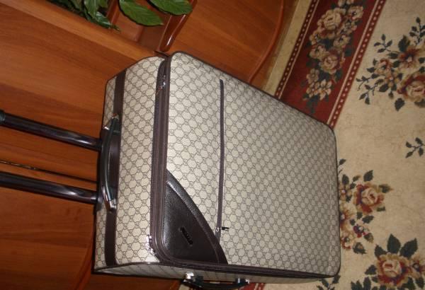 Чемодан на колесх Gucci новый Москва