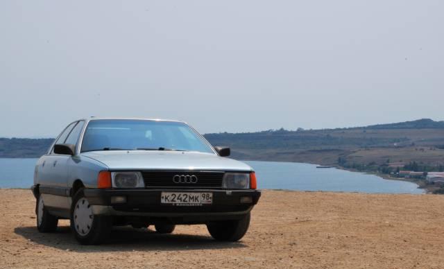 Audi-100 2л 5мкпп Санкт-Петербург
