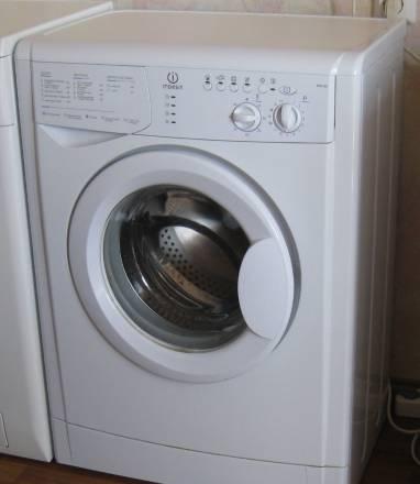 Стиральная машина indesit wisl102 Санкт-Петербург