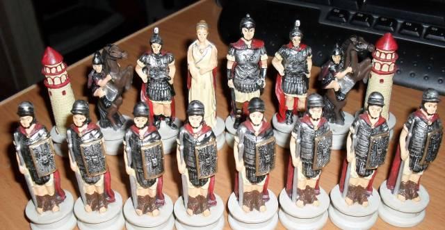 Шахматы в виде фигурок Москва