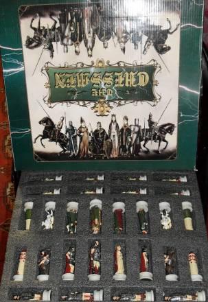 Шахматы в виде фигурок Москва