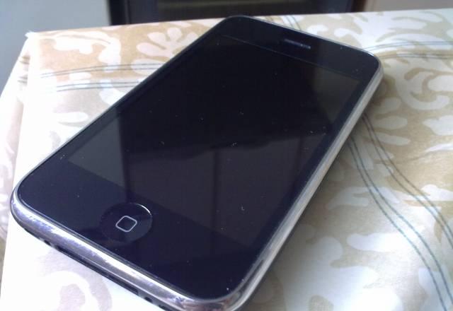 Iphone 3g 8gb рст 3.1.3 полный комплект Москва