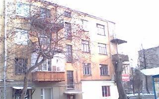 Обменяю  две  комнаты  в  разных районах Екатеринбурга  на   Екатеринбург