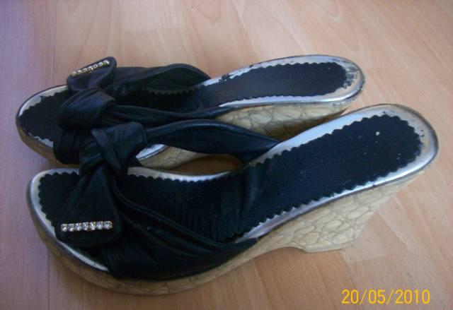 Босоножки на танкетке Москва