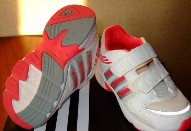 Детские кроссовки adidas Москва