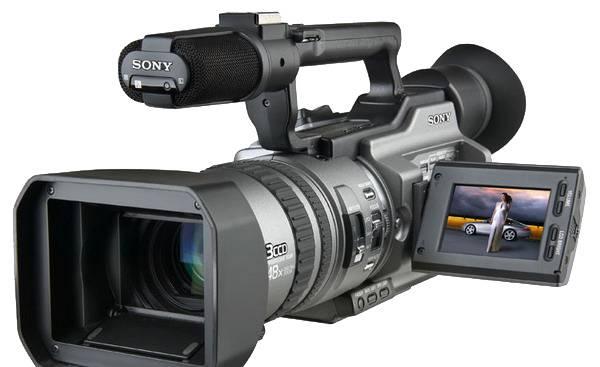 Продаю видеокамеру sony DCR-VX2100E сост.новой Москва