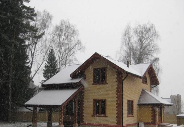 Дом  на участке возле леса, Рублево-Успенское ш.  Звенигород