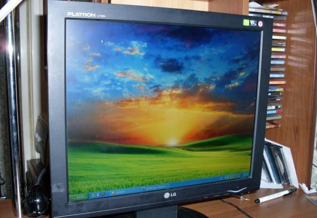 ЖК Монитор LG  17" Санкт-Петербург