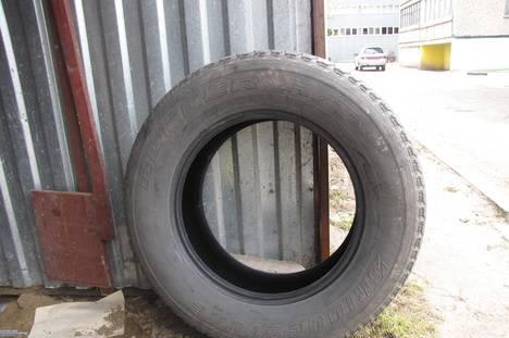 Шины Bridgestone Dueler 265/65 R17(б/у) Москва