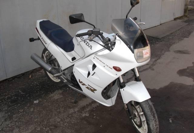 Honda VFR 750F продаю совсем недорого Москва