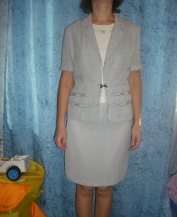 Костюм тройка 42 Москва