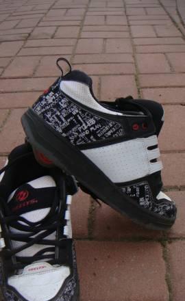 Кроссовки на колесиках heelys Москва