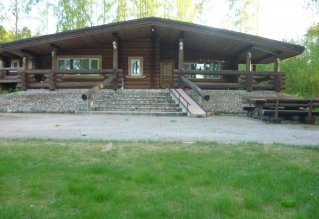 Сдам 3 коттеджа на берегу озера -территория 5 Га Санкт-Петербург