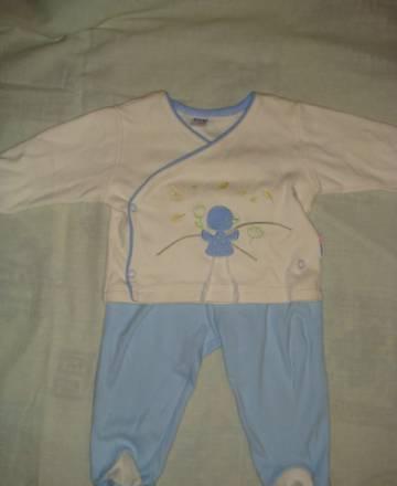 Новый красивый костюмчик на выход 2-6 мес Москва