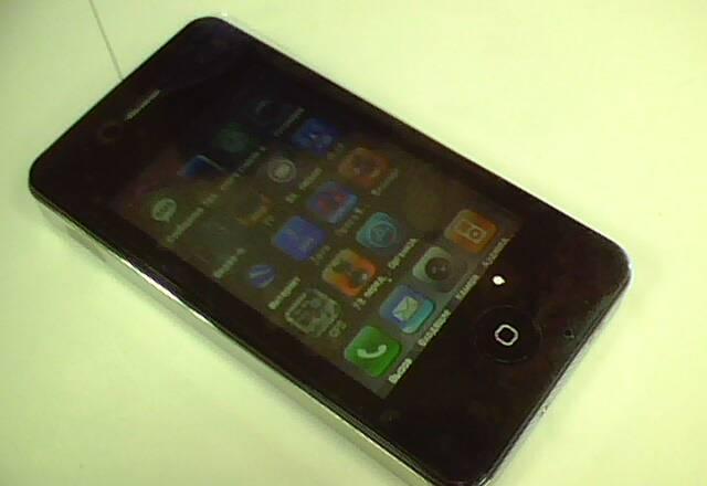 IPhone 4 кипия. Уже в продаже Владивосток