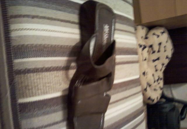 Шлепанцы(на небольшой платформе) Москва