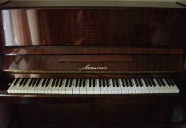Пианино "Ласточка", состояние хорошее Москва