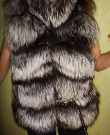 Жилет из меха чернобурки Москва