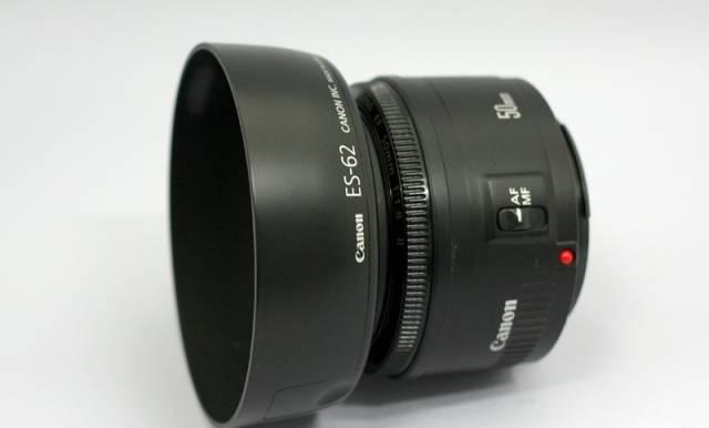 Canon EF 50 f/1.8 II + родная бленда Санкт-Петербург