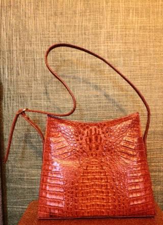 Сумка из кожи крокодила Москва