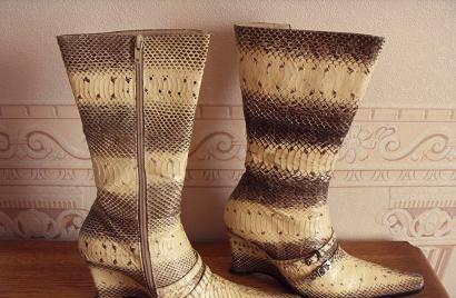 Сапоги из змеиной кожи. Новые Москва