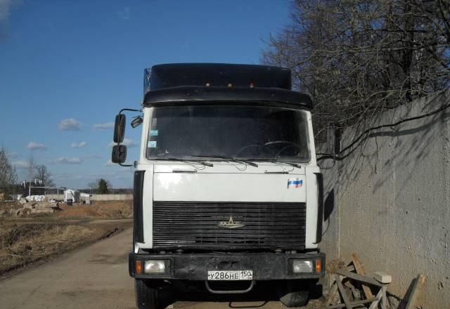 Маз 54323 с полуприцупом  13,6 м тент 1998 г Москва