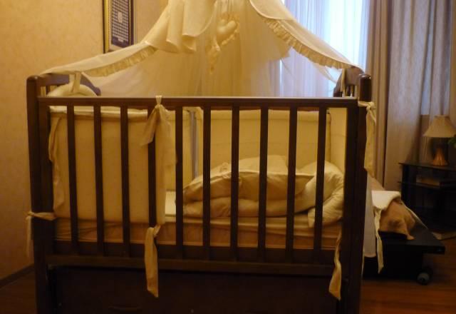 Детская кроватка за 5000 р Москва